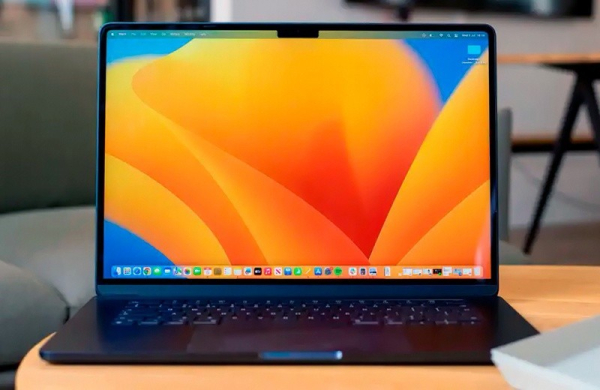 Обзор Apple MacBook Air 15 (2023): мощный ноутбук с большим экраном в лёгком корпусе